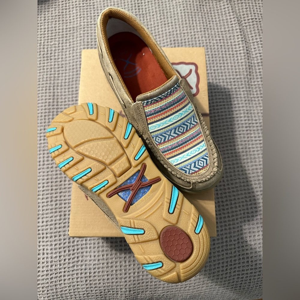 Brand new women’s twisted x shoes